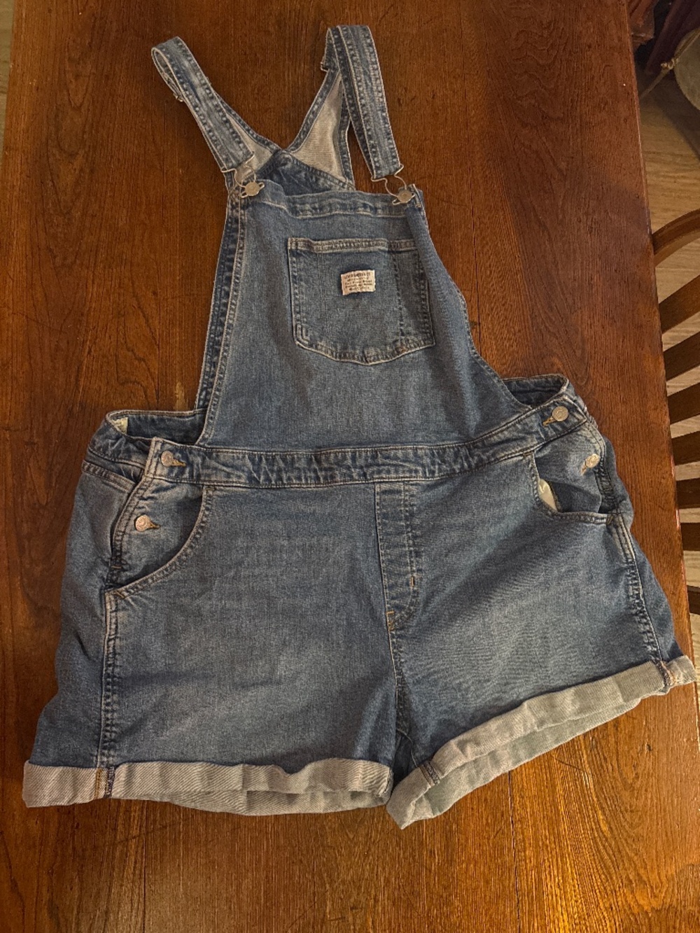 Levi’s plus size blue denim shortalls 22W